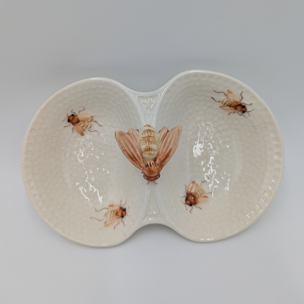 VTG Marumotoware Japan Porcelain Beehive Trinket Dish Divided Cream Whimsical